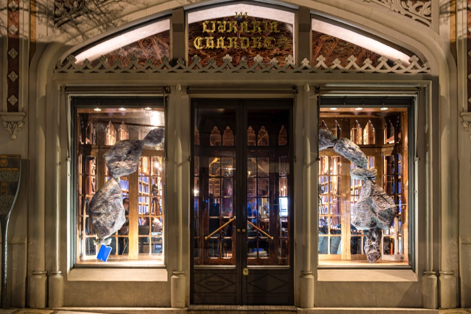 Montras de Natal da Livraria Lello